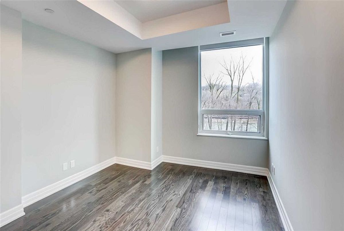 103-30 Old Mill Road 103-30 Old Mill Road Toronto W08