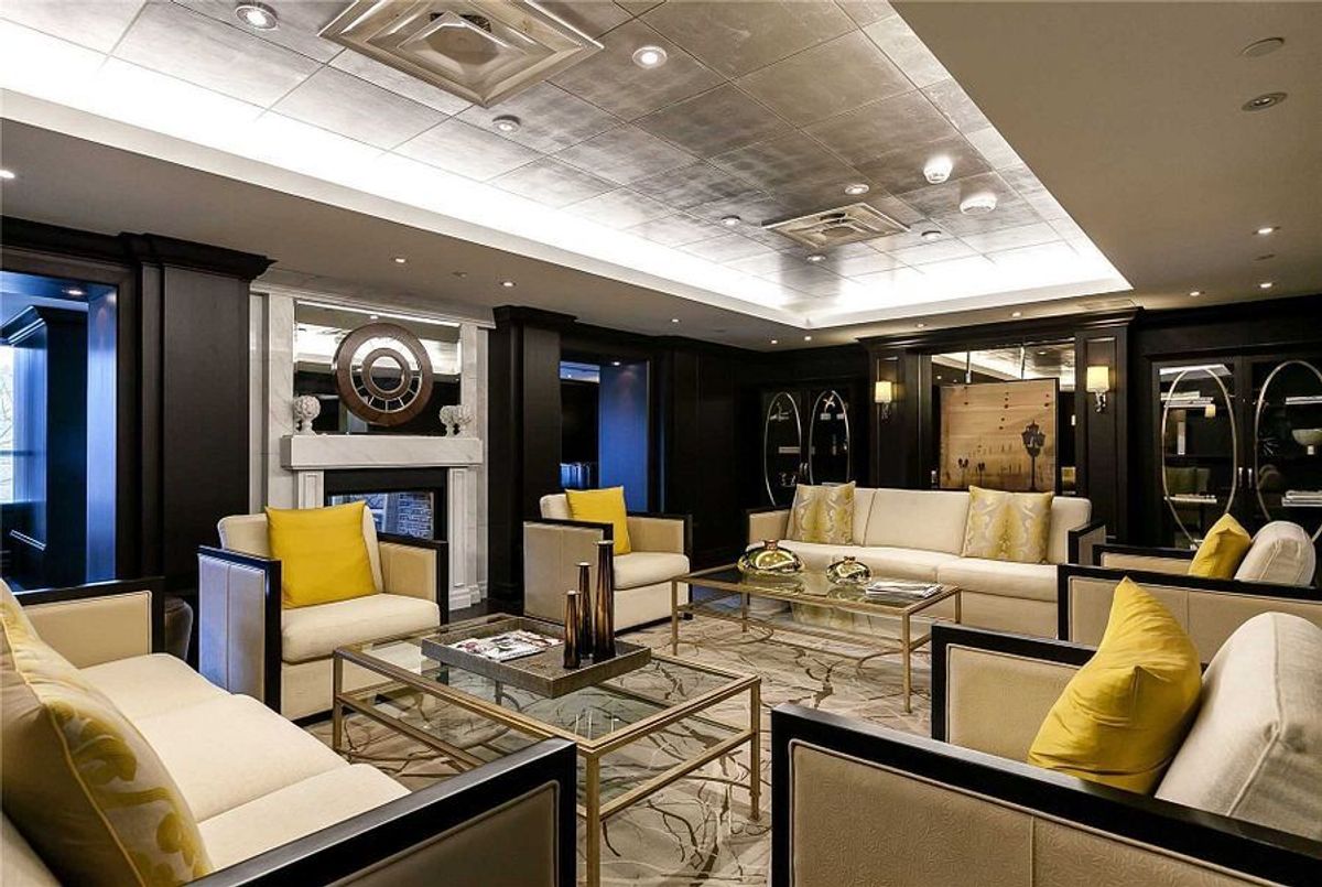 103-30 Old Mill Road 103-30 Old Mill Road Toronto W08