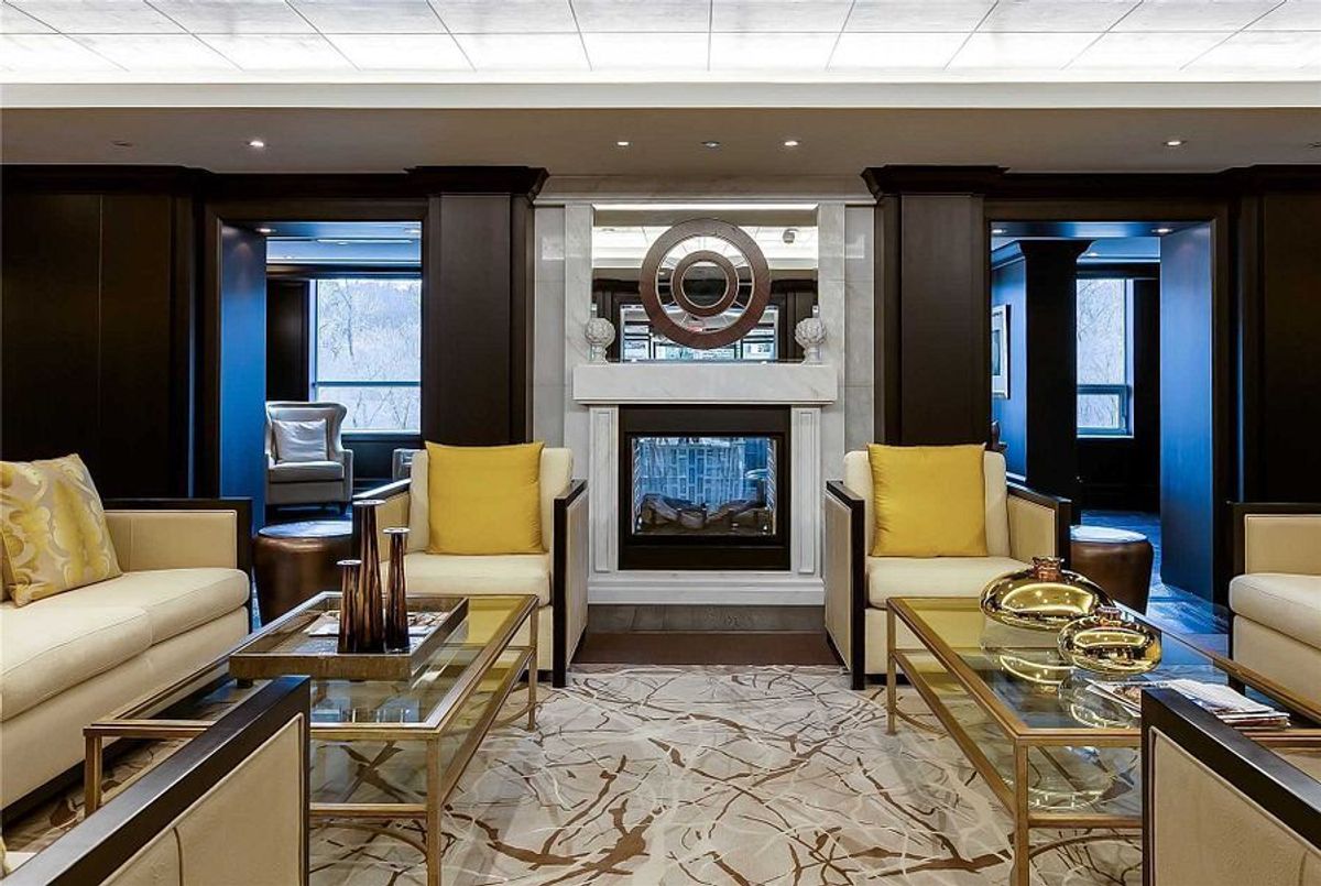 103-30 Old Mill Road 103-30 Old Mill Road Toronto W08