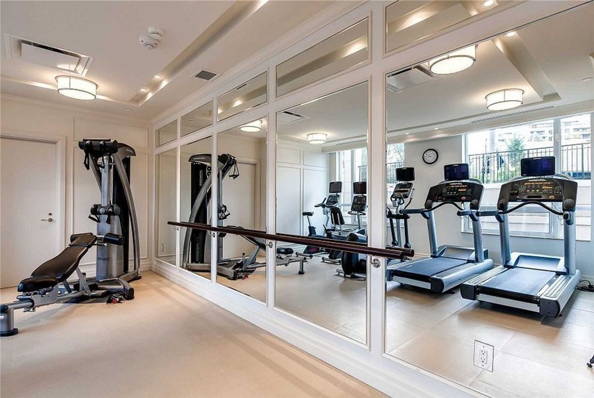 103-30 Old Mill Road 103-30 Old Mill Road Toronto W08