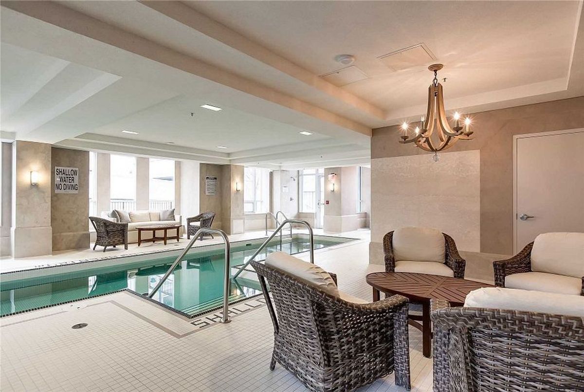 103-30 Old Mill Road 103-30 Old Mill Road Toronto W08