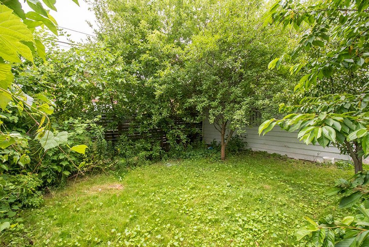 29 Roseland Drive 29 Roseland Drive Toronto W06