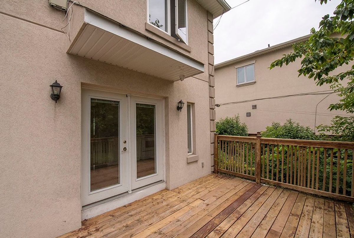 29 Roseland Drive 29 Roseland Drive Toronto W06