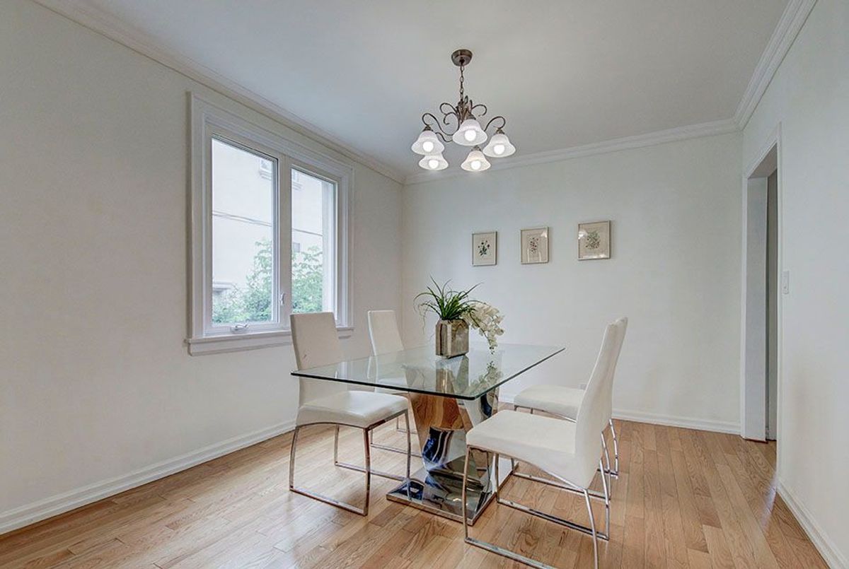 29 Roseland Drive 29 Roseland Drive Toronto W06