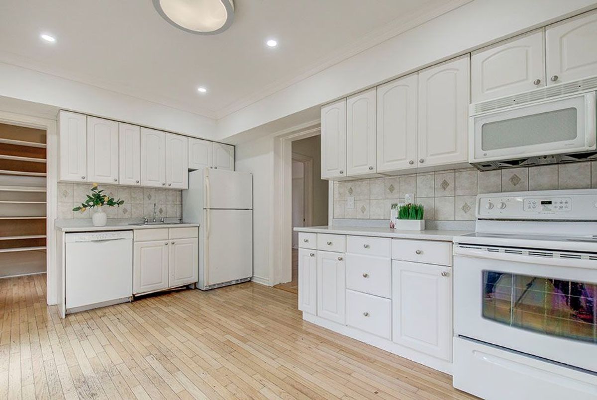 29 Roseland Drive 29 Roseland Drive Toronto W06