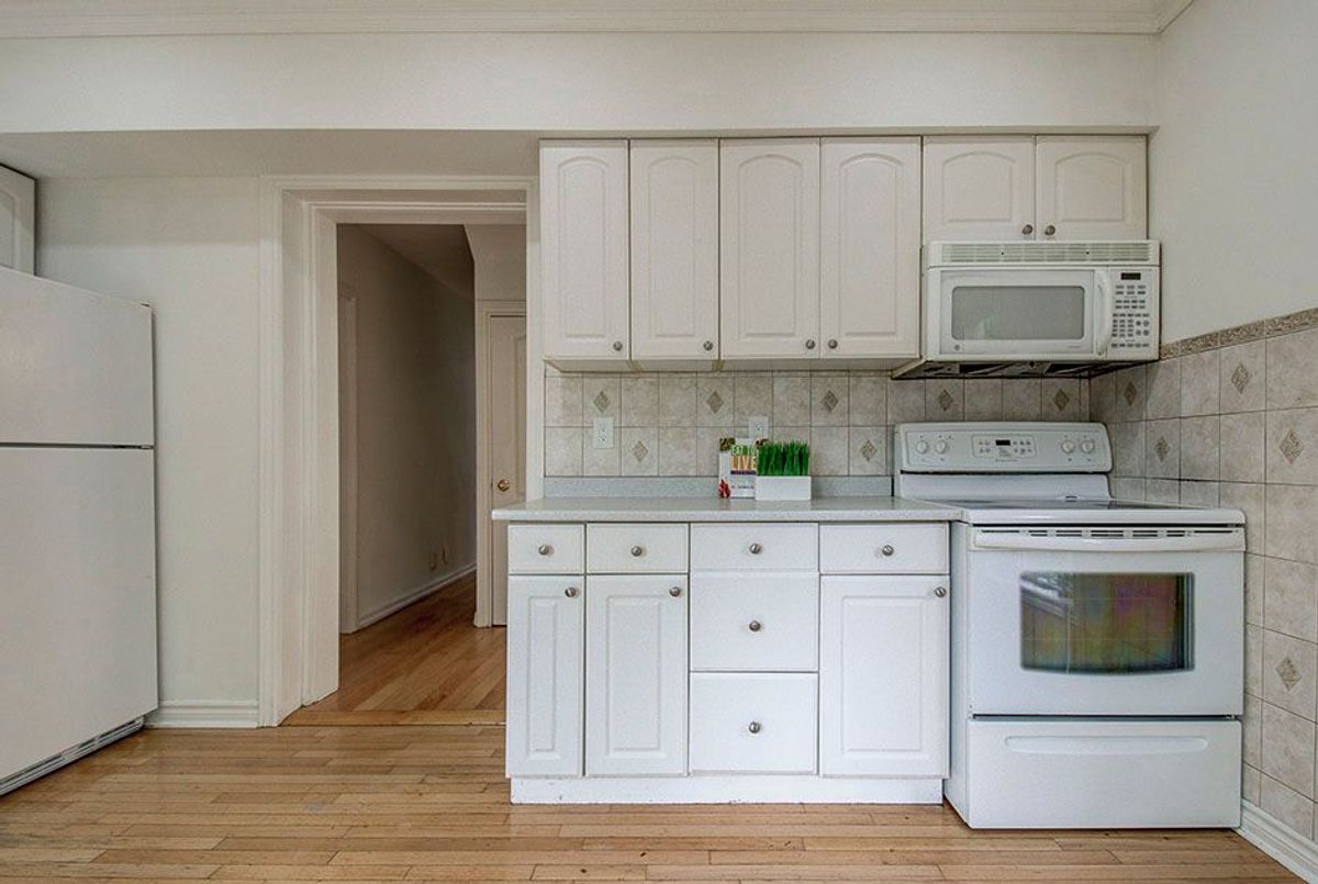 29 Roseland Drive 29 Roseland Drive Toronto W06