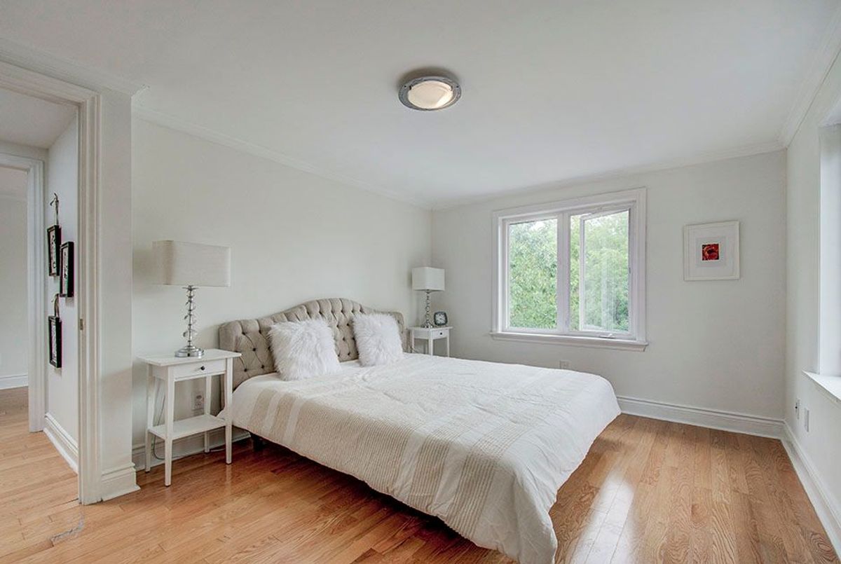 29 Roseland Drive 29 Roseland Drive Toronto W06