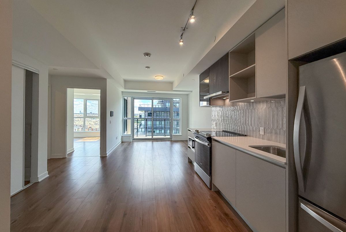 810-405 Dundas Street W 810-405 Dundas Street W Oakville