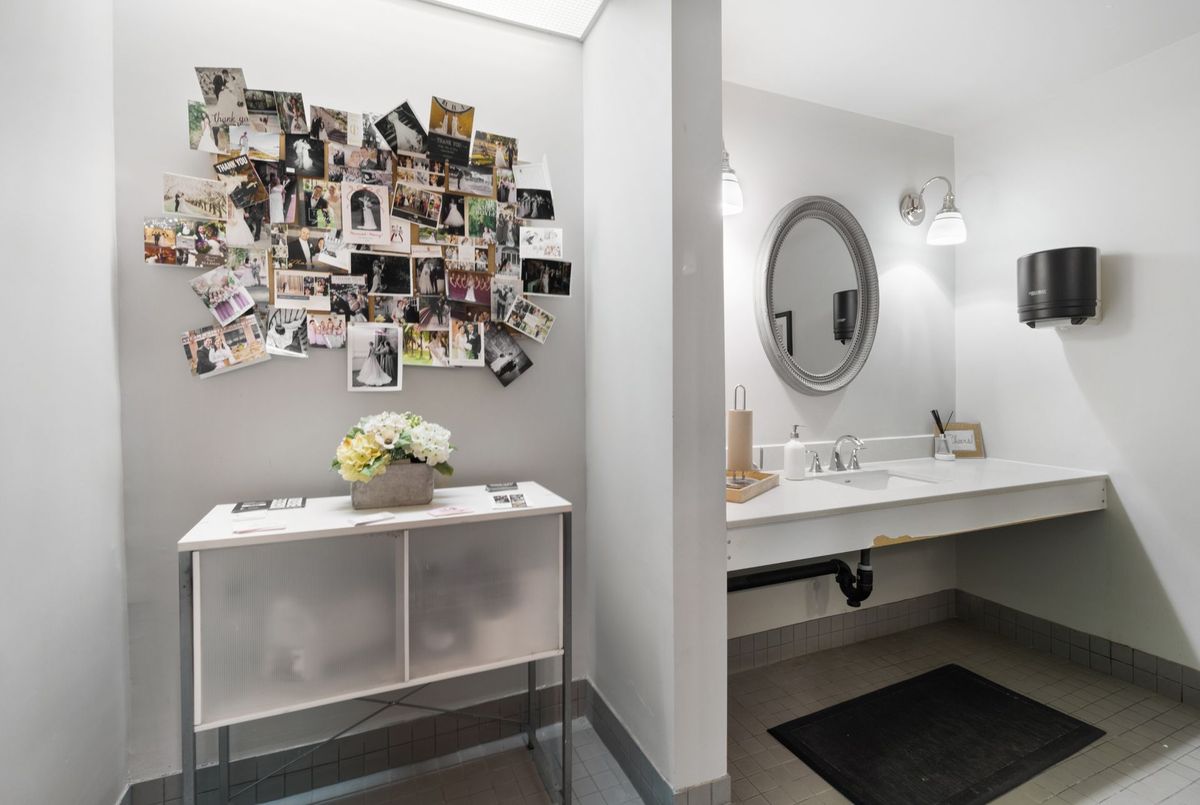 1610A Bloor Street W 1610A Bloor Street W Toronto W02
