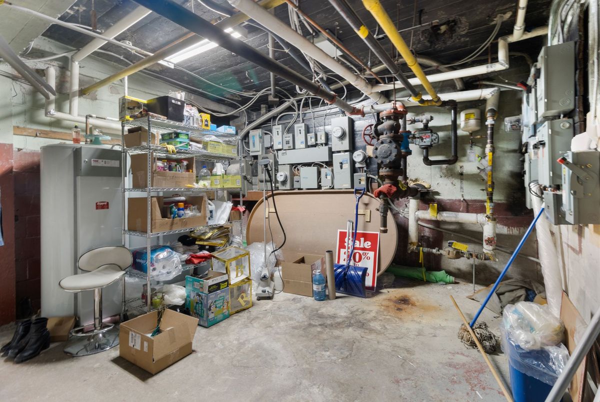 1610A Bloor Street W 1610A Bloor Street W Toronto W02