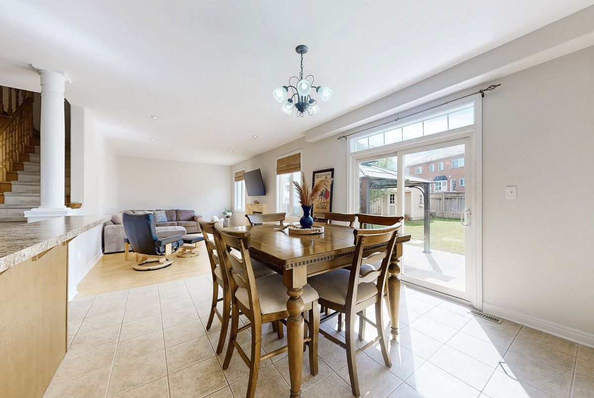 76 Cobblestone Court 76 Cobblestone Court Brampton