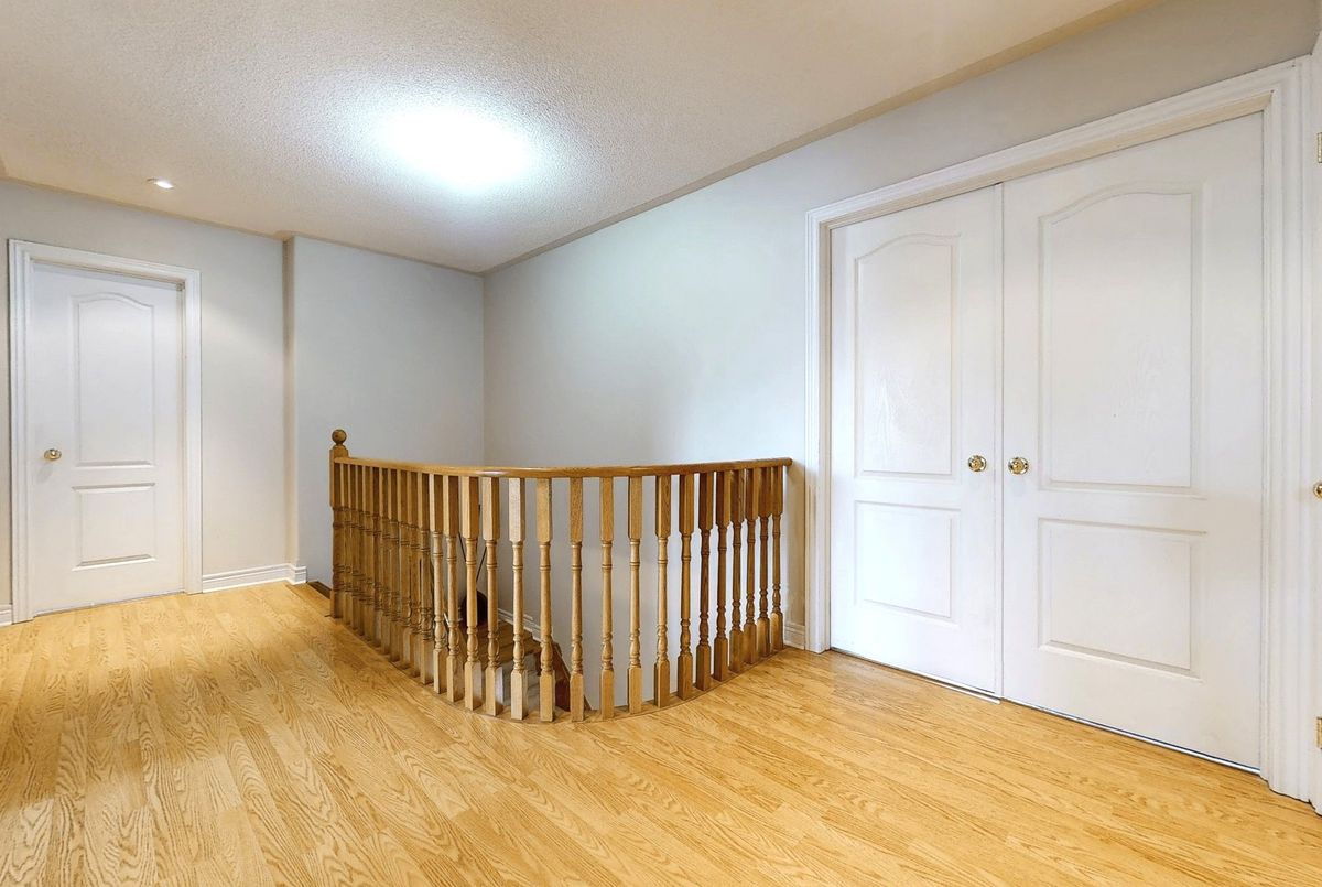 76 Cobblestone Court 76 Cobblestone Court Brampton