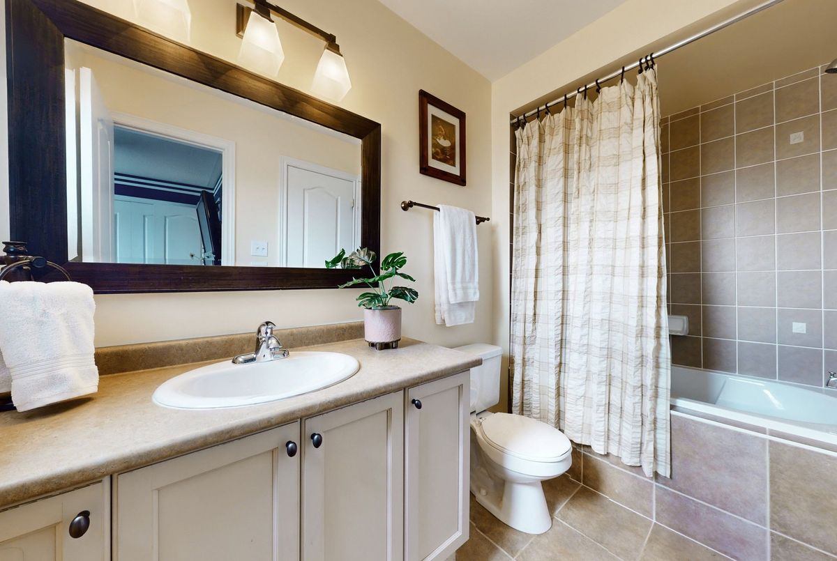 76 Cobblestone Court 76 Cobblestone Court Brampton