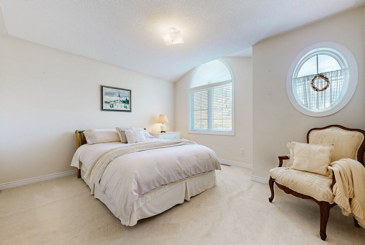76 Cobblestone Court 76 Cobblestone Court Brampton