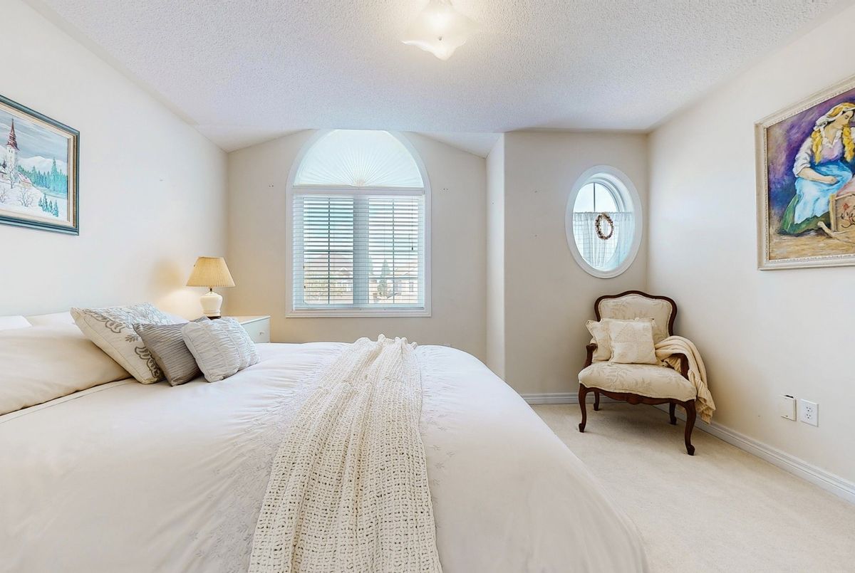 76 Cobblestone Court 76 Cobblestone Court Brampton