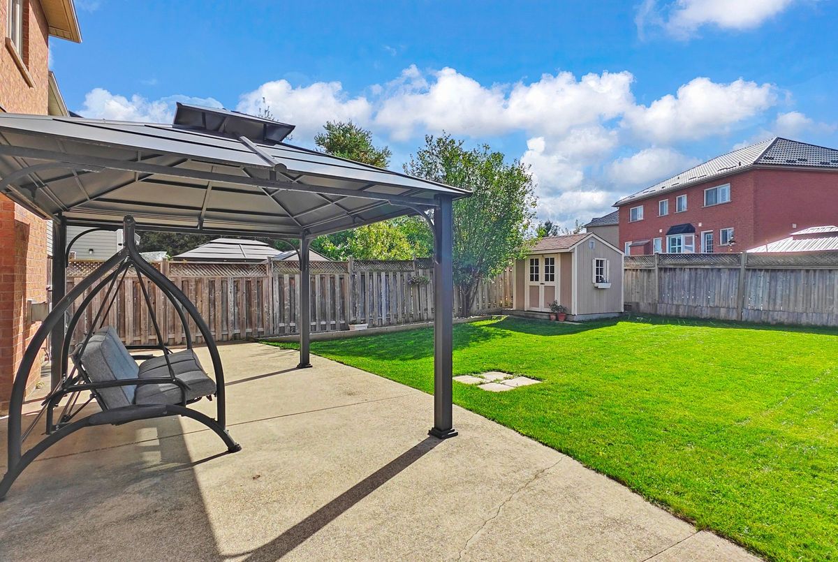 76 Cobblestone Court 76 Cobblestone Court Brampton