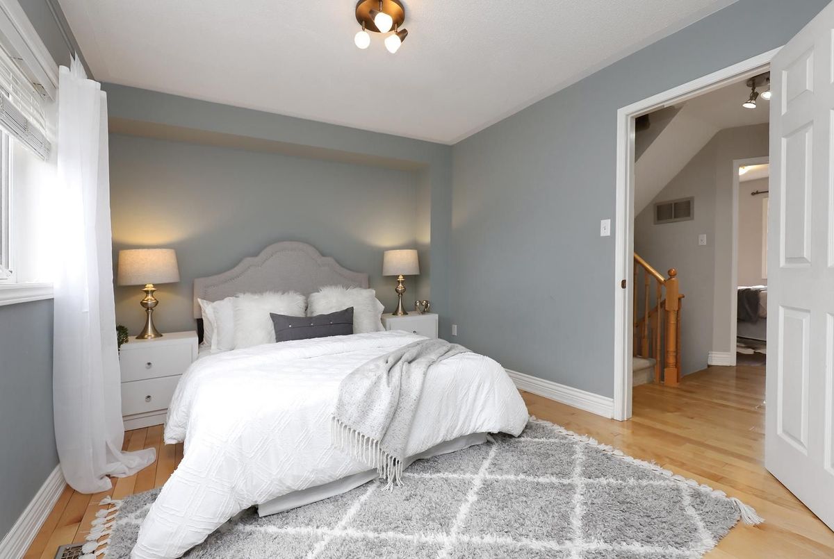 260 GLENASHTON Drive 260 GLENASHTON Drive Oakville