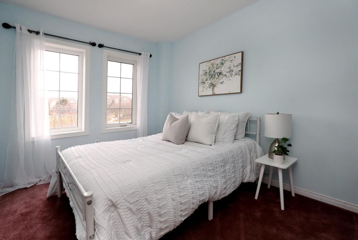260 GLENASHTON Drive 260 GLENASHTON Drive Oakville