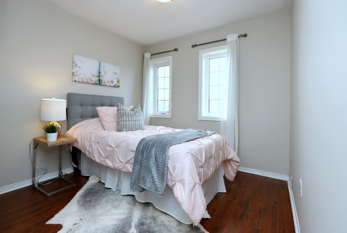 260 GLENASHTON Drive 260 GLENASHTON Drive Oakville