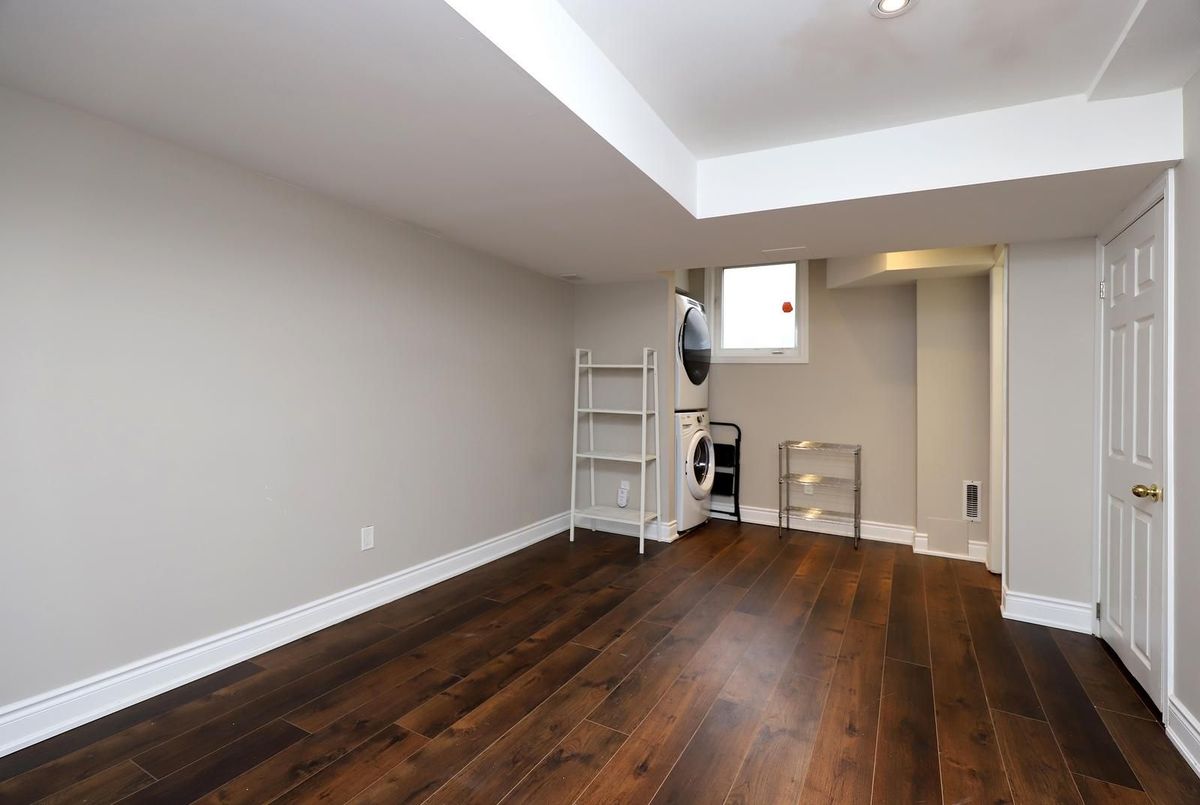 260 GLENASHTON Drive 260 GLENASHTON Drive Oakville