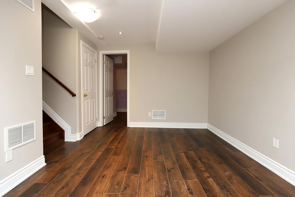 260 GLENASHTON Drive 260 GLENASHTON Drive Oakville