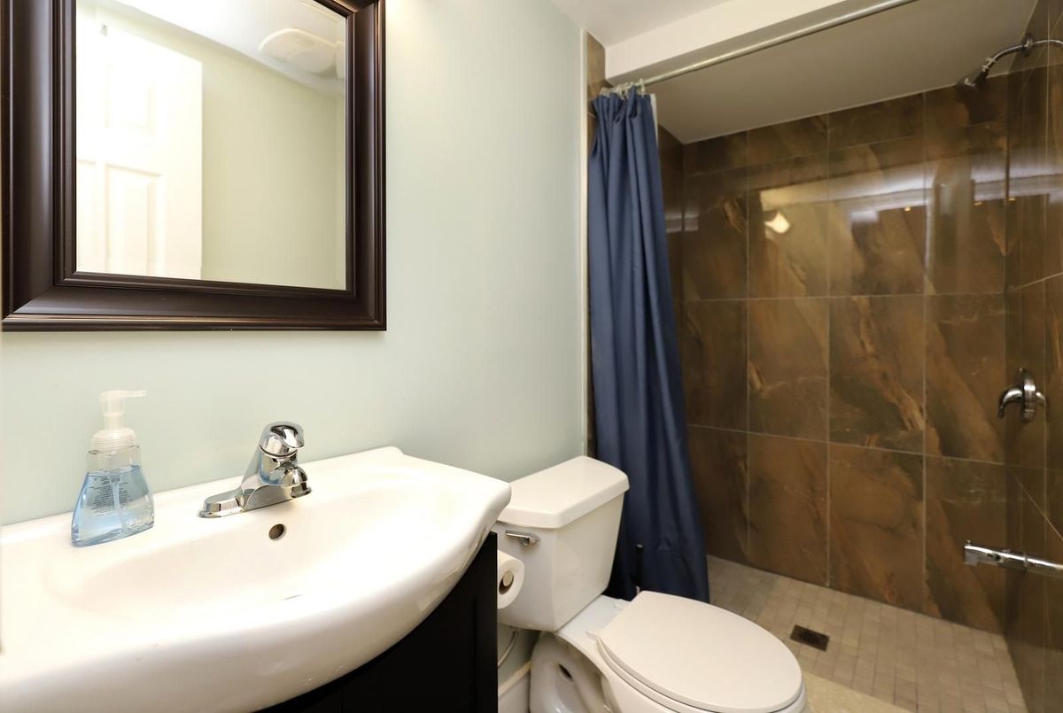 260 GLENASHTON Drive 260 GLENASHTON Drive Oakville