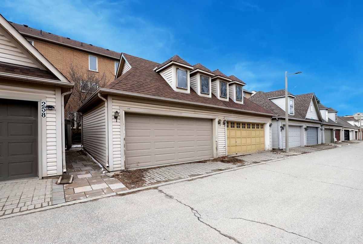 260 GLENASHTON Drive 260 GLENASHTON Drive Oakville