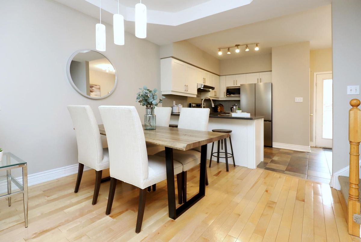 260 GLENASHTON Drive 260 GLENASHTON Drive Oakville