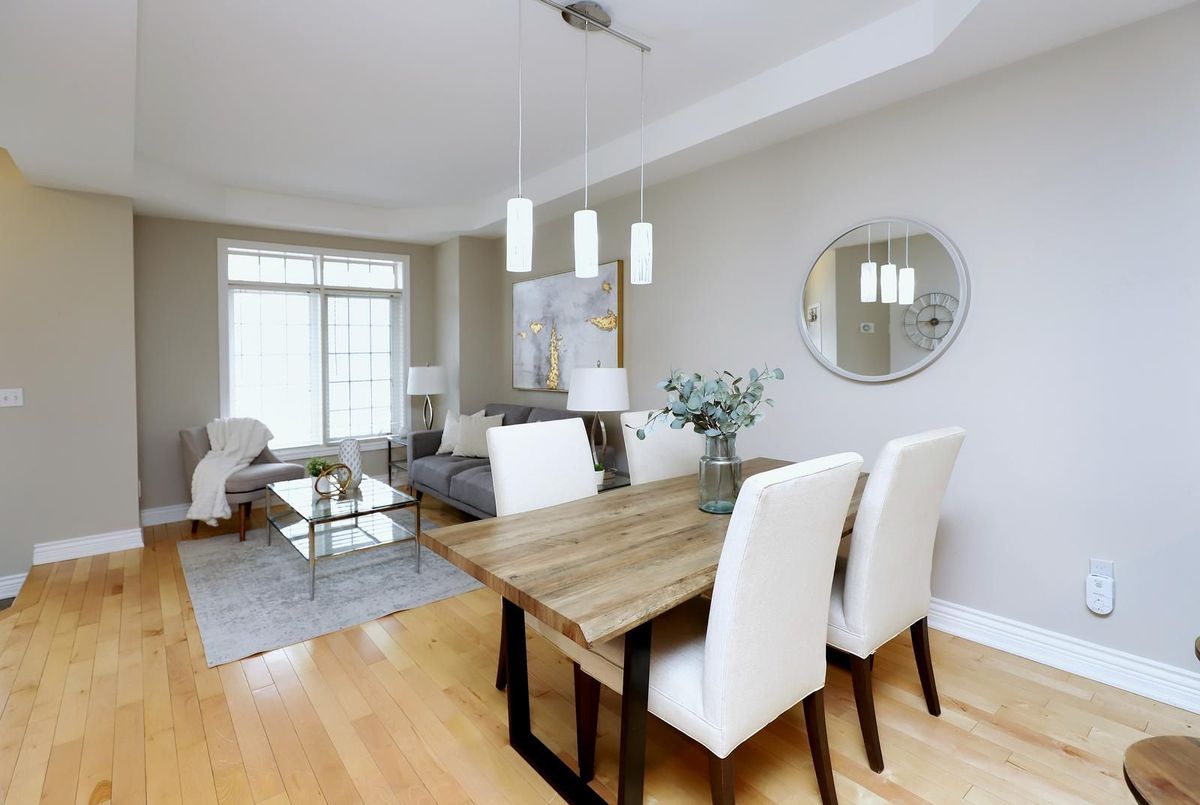 260 GLENASHTON Drive 260 GLENASHTON Drive Oakville