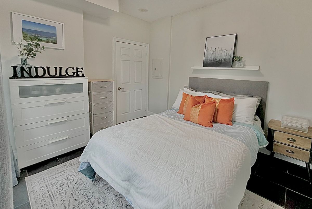 323-58 Marine Parade Drive 323-58 Marine Parade Drive Toronto W06