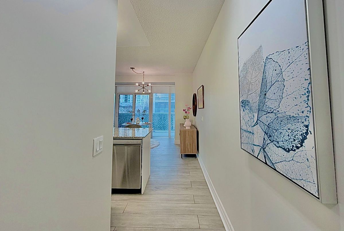 323-58 Marine Parade Drive 323-58 Marine Parade Drive Toronto W06