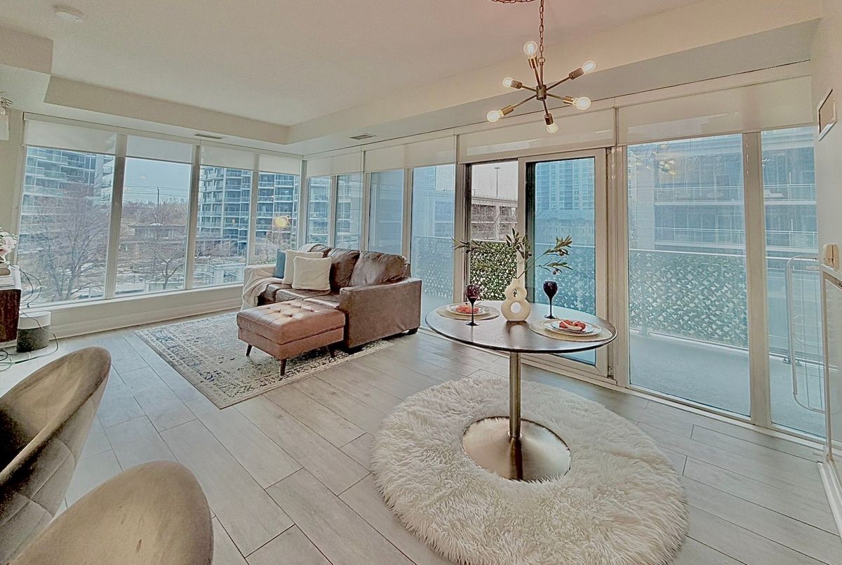 323-58 Marine Parade Drive 323-58 Marine Parade Drive Toronto W06