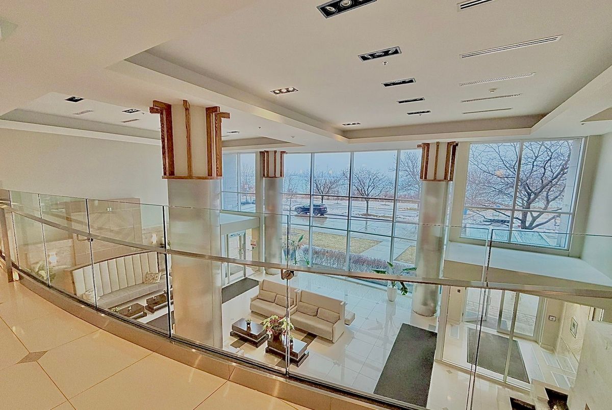 323-58 Marine Parade Drive 323-58 Marine Parade Drive Toronto W06