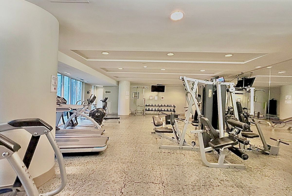 323-58 Marine Parade Drive 323-58 Marine Parade Drive Toronto W06
