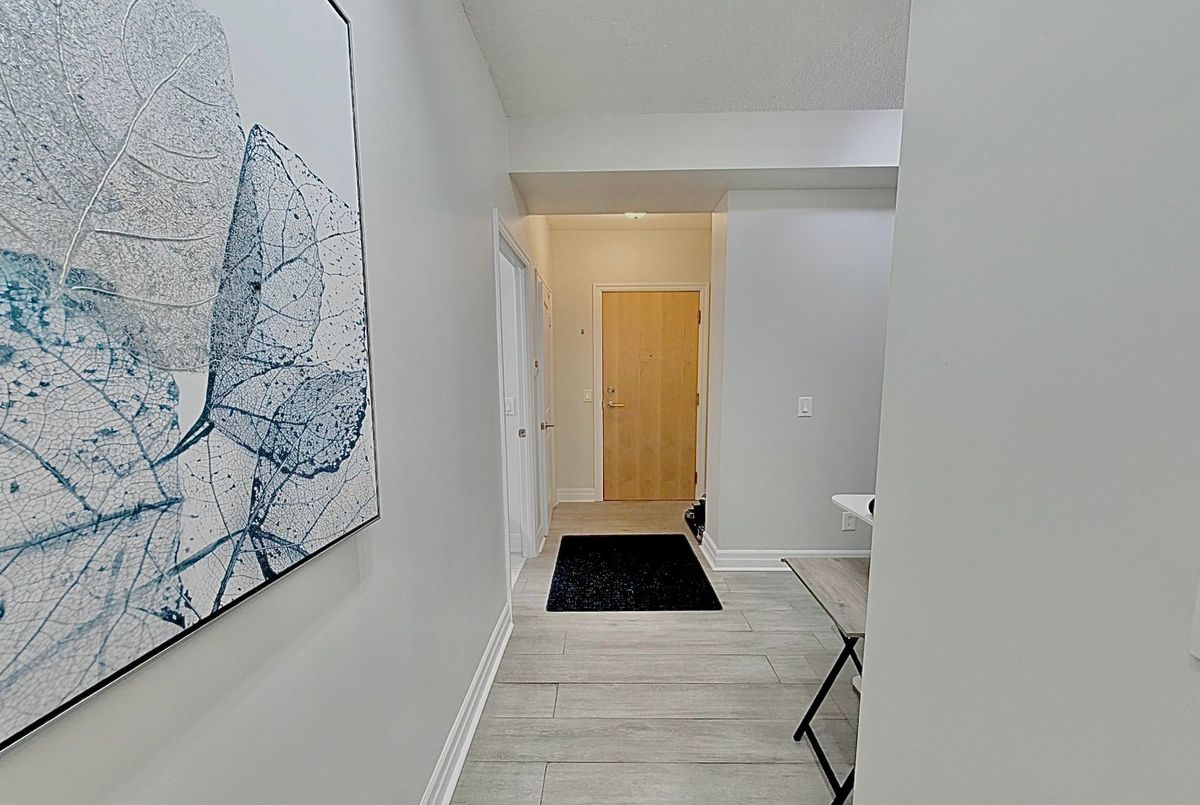 323-58 Marine Parade Drive 323-58 Marine Parade Drive Toronto W06