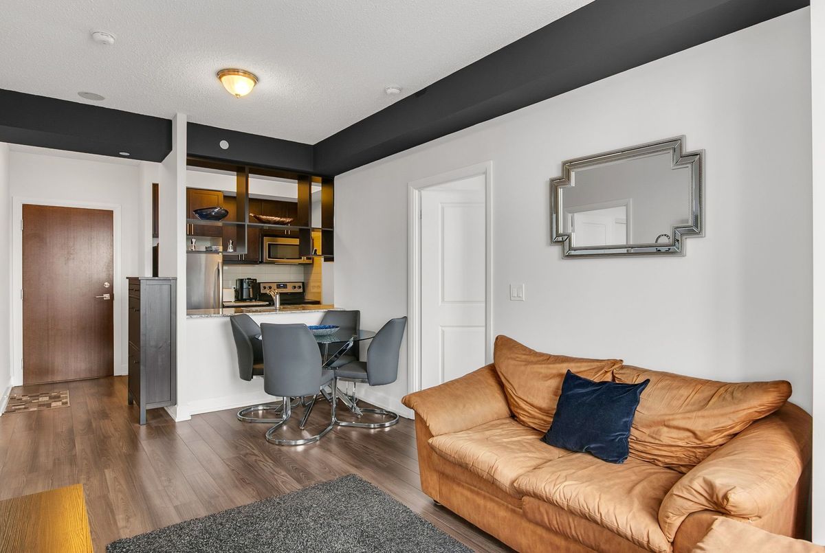 2625-2 Eva Road 2625-2 Eva Road Toronto W08