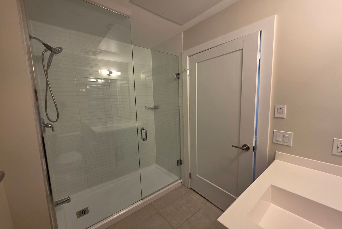 715-3220 William Coltson Avenue 715-3220 William Coltson Avenue Oakville