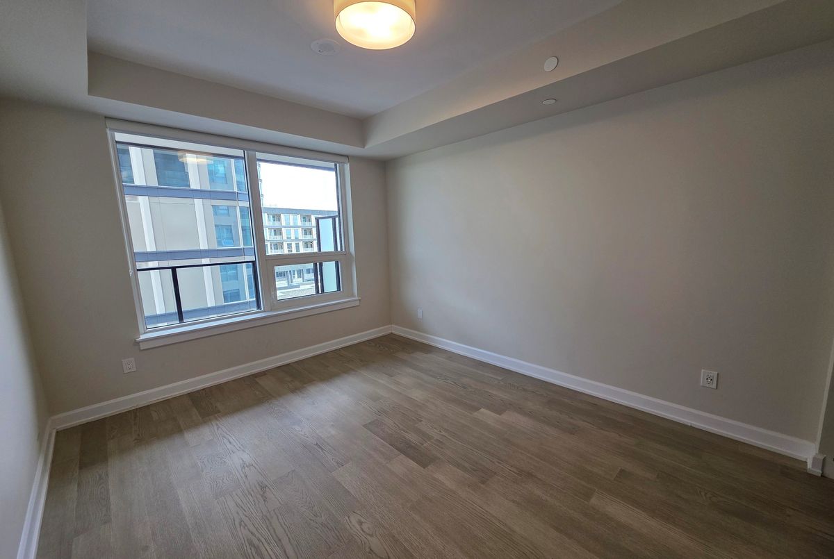 715-3220 William Coltson Avenue 715-3220 William Coltson Avenue Oakville