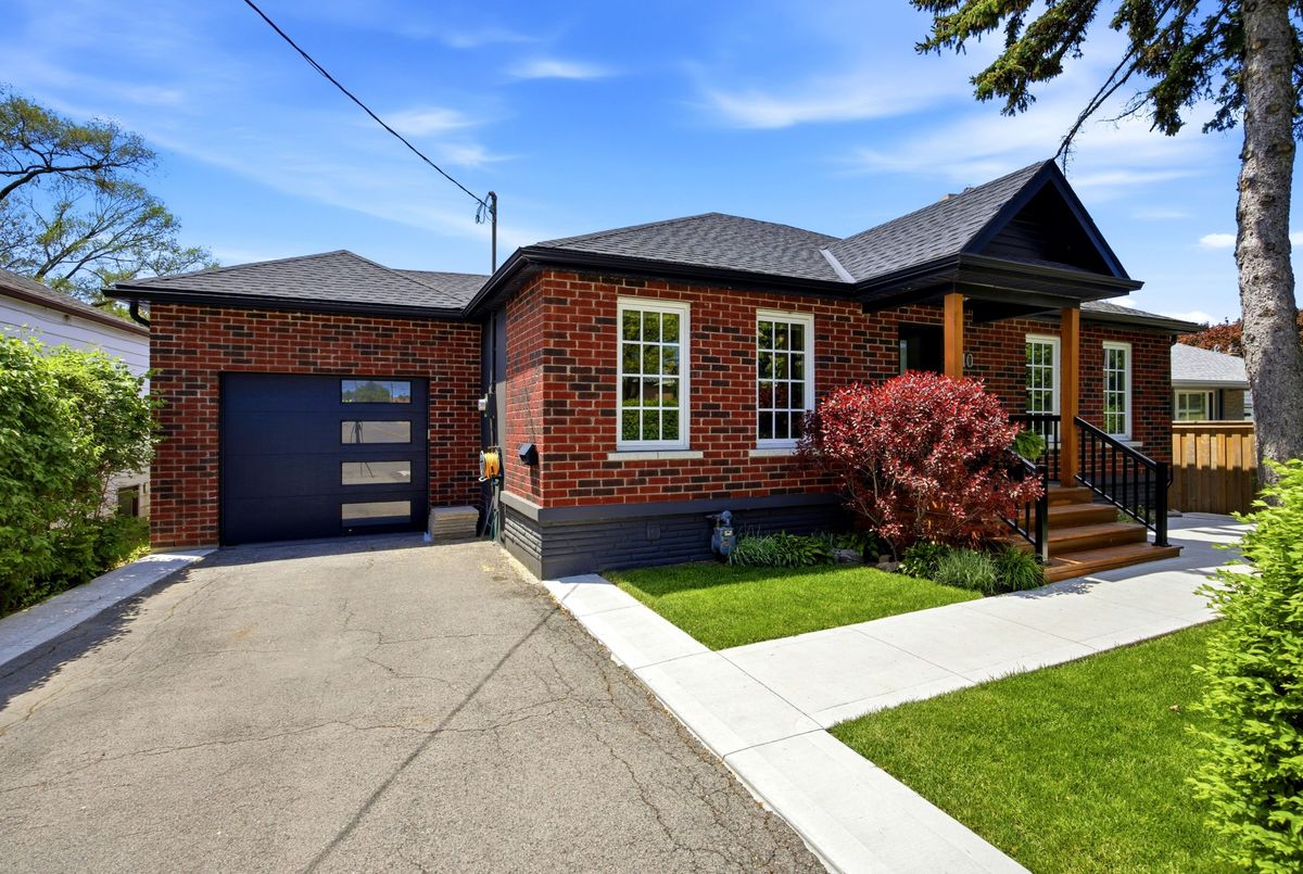 10 Dana Avenue 10 Dana Avenue Toronto W05