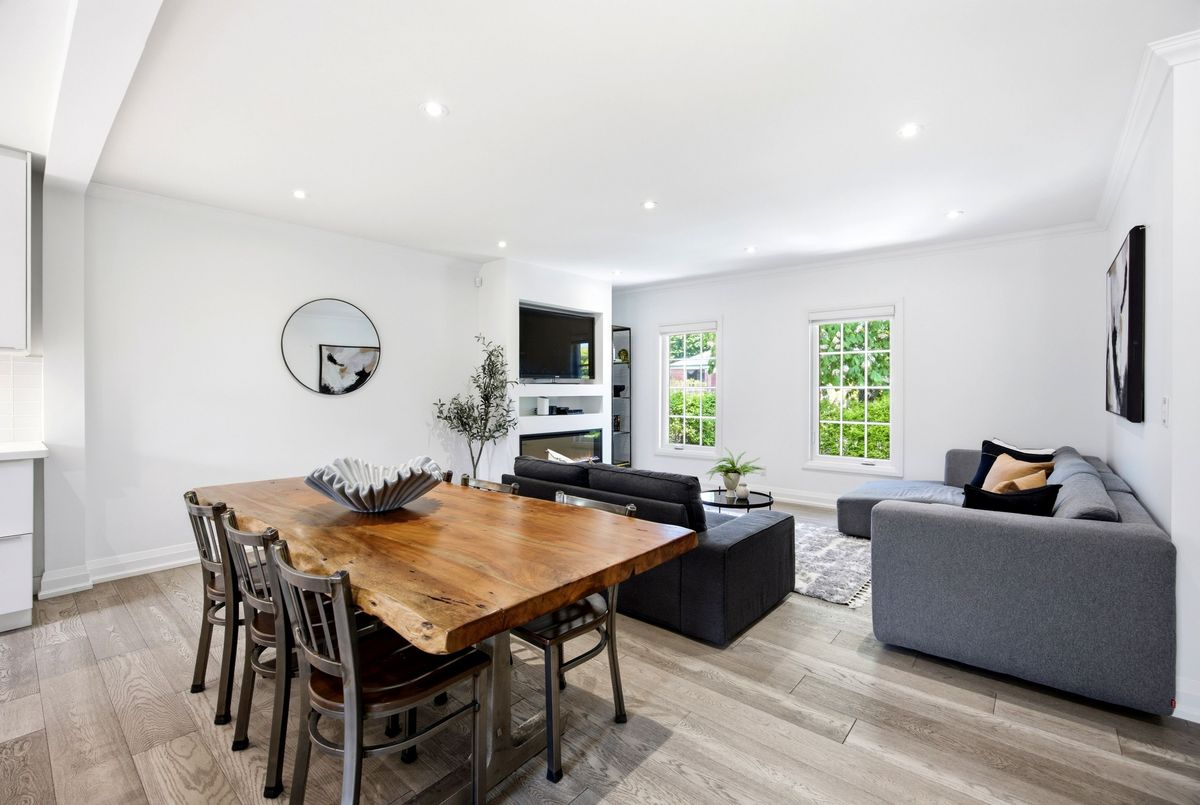 10 Dana Avenue 10 Dana Avenue Toronto W05