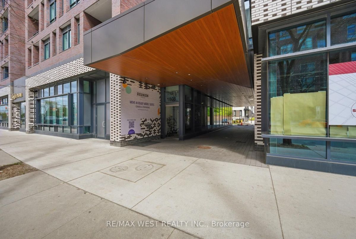 801-1808 St. Clair Avenue W 801-1808 St. Clair Avenue W Toronto W02