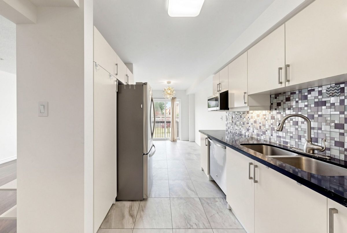 3077 Hawktail Crescent 3077 Hawktail Crescent Mississauga