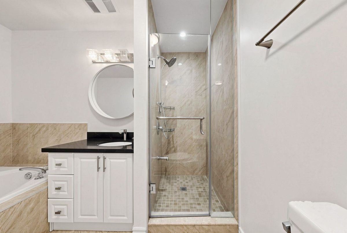 3077 Hawktail Crescent 3077 Hawktail Crescent Mississauga
