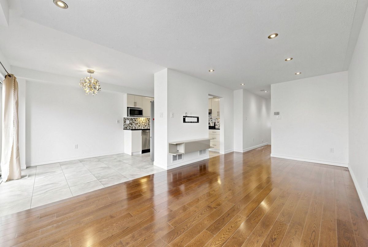 3077 Hawktail Crescent 3077 Hawktail Crescent Mississauga