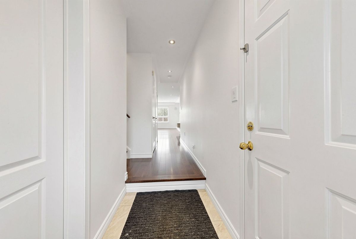 3077 Hawktail Crescent 3077 Hawktail Crescent Mississauga
