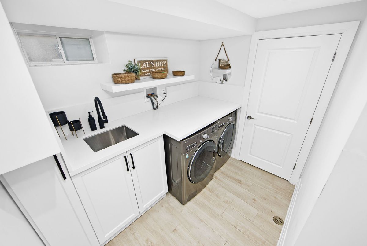2138 Truscott Drive 2138 Truscott Drive Mississauga