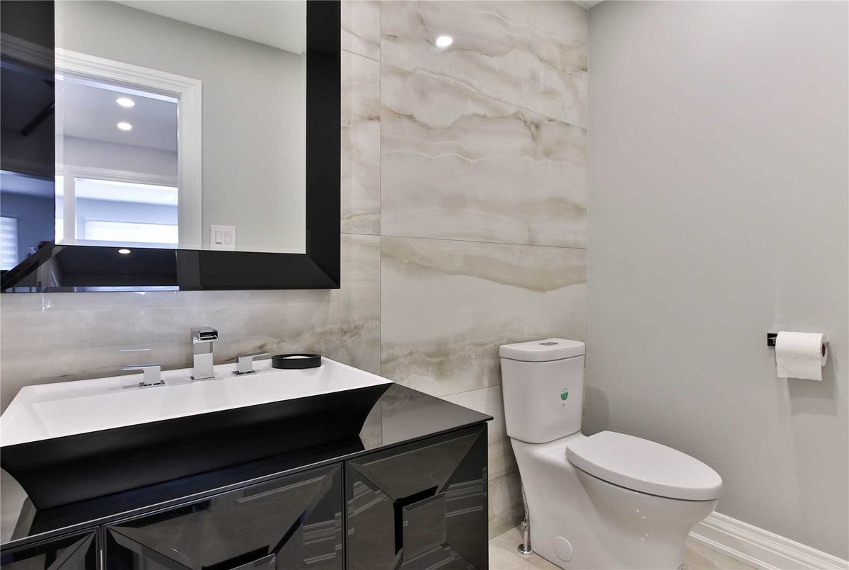 101 Poplar Heights Dr 101 Poplar Heights Dr Toronto