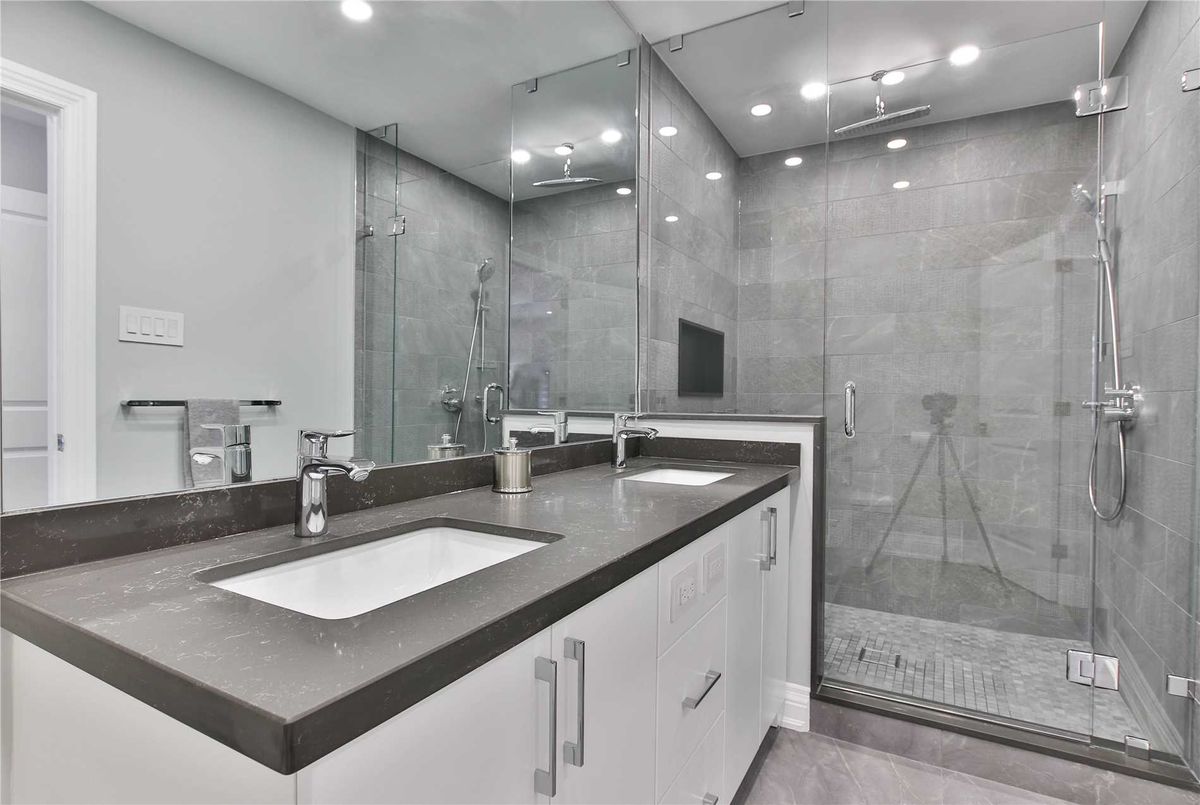 101 Poplar Heights Dr 101 Poplar Heights Dr Toronto