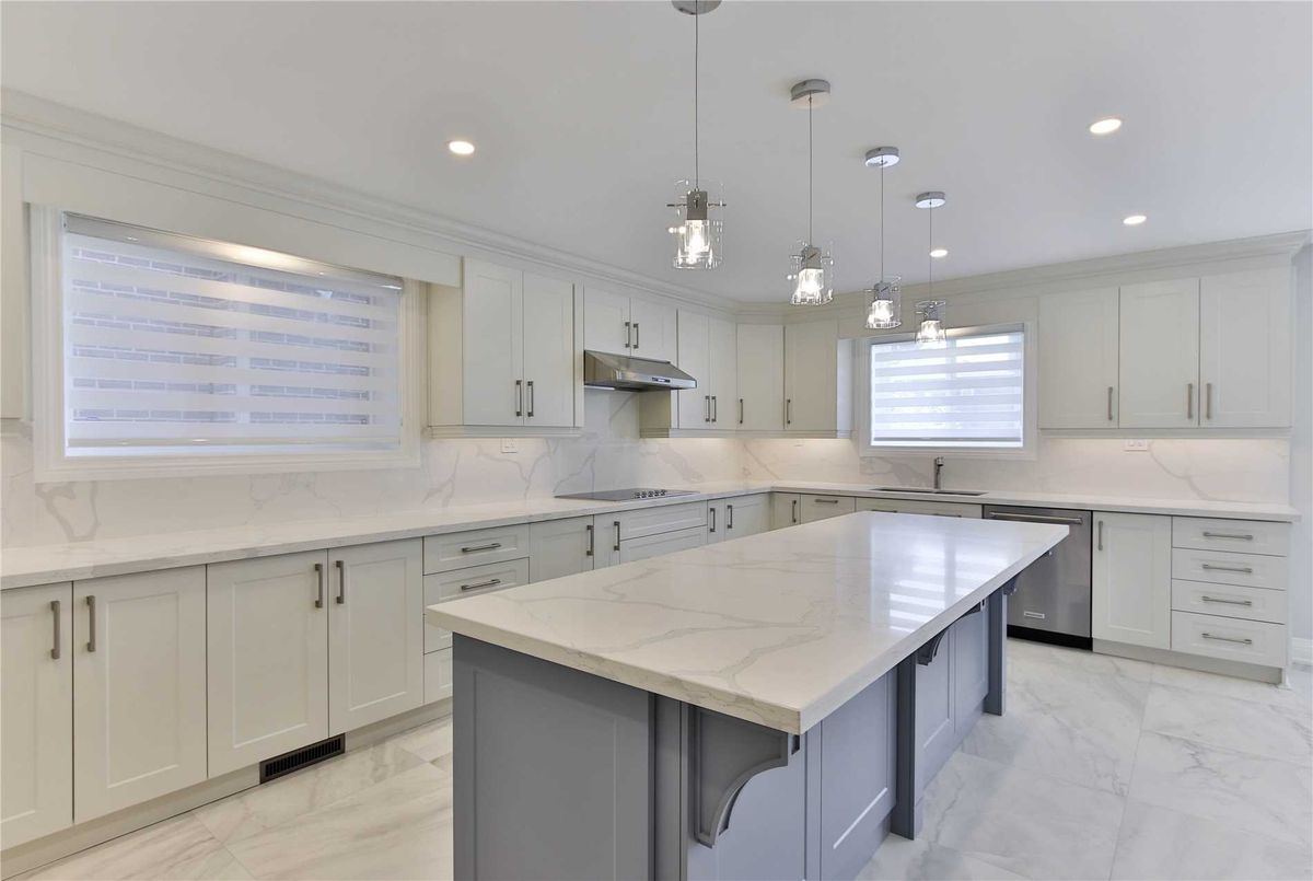 101 Poplar Heights Dr 101 Poplar Heights Dr Toronto