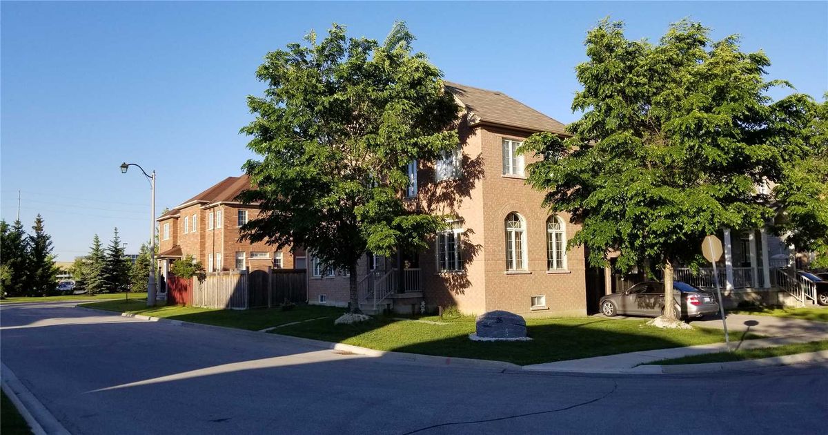 26 Castlegate Blvd Brampton